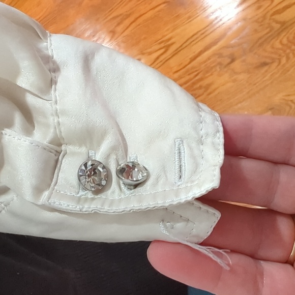 Adorable petite M sweater with attached silky 3/4 shirt with rhinestone buttons - Picture 3 of 4